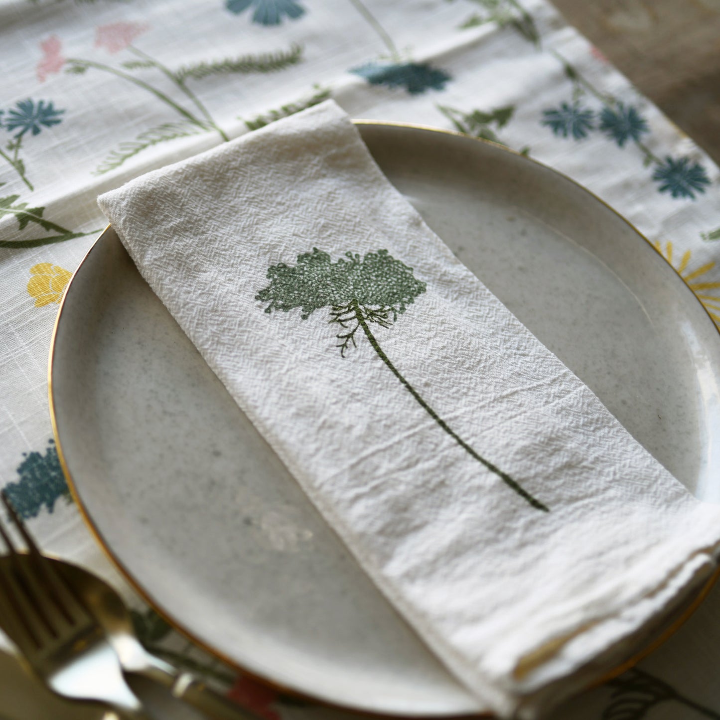 Meadow Organic Table Runner - 98"