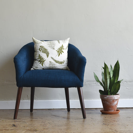 Load image into Gallery viewer, Fronds Pillow Cover
